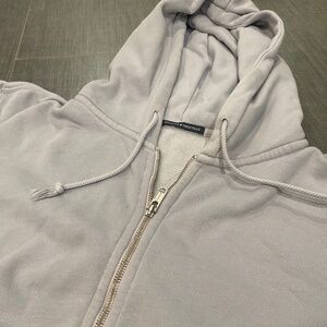 BRANDY MELVILLE FULL ZIP HOODIE